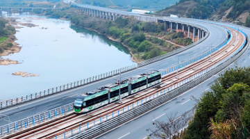 賽思x武夷有軌電車｜國首條獨立路權(quán)旅游觀光有軌電車線路開運，賽思助力北斗時鐘